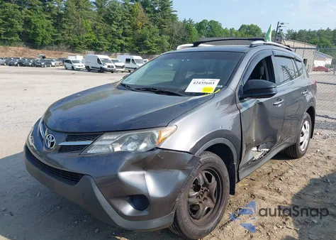2015 Toyota Rav4 Le z USA, uszkodzony, nr VIN 2T3BFREVXFW241231